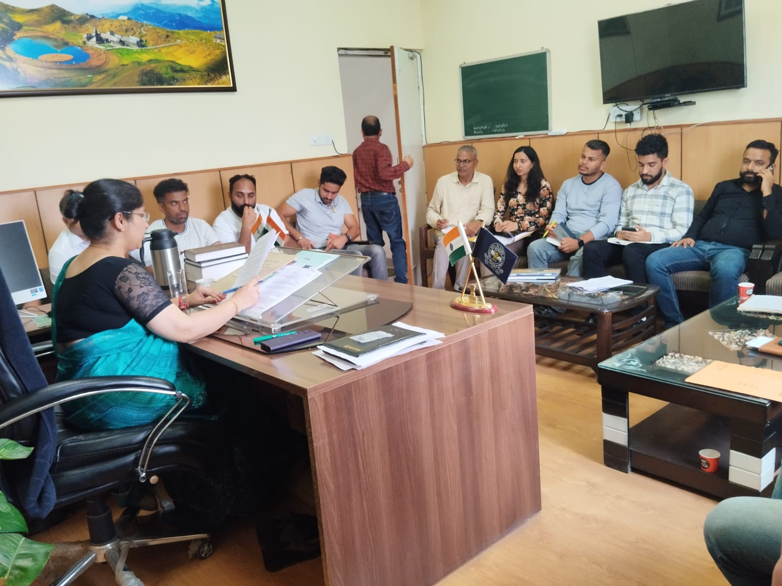 30 जून तक डडौर-नोलौखा में सर्विस लेन की सभी रुकावटों को किया जाएगा दूर, बैठक के बाद एसडीएम ने किया आश्वस्त