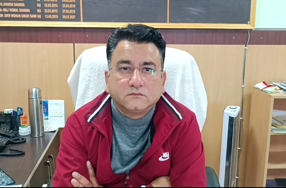 मतदाता सूची में नाम दर्ज करवाने हेतु करें आवेदन