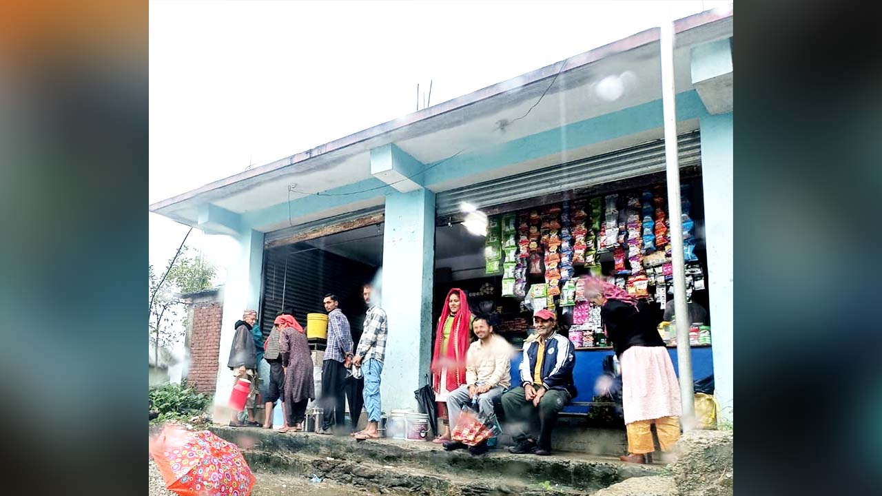 दो महीनों से दूध की पेमेंट अटकी, किसान परेशान