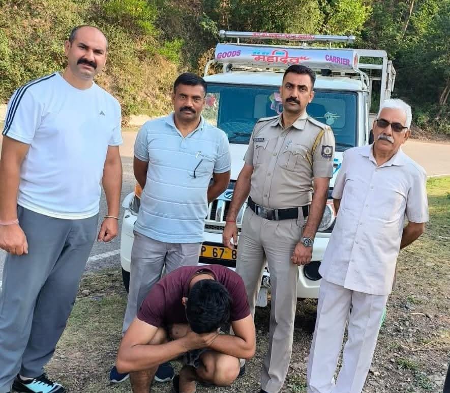 रटोली में जीप चालक से 84 ग्राम चरस बरामद,मामला दर्ज 