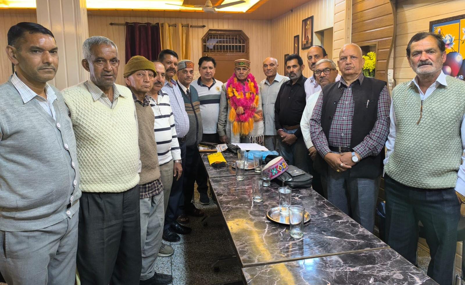 हिमाचल पेंशनर्स फैडरेशन की  बैठक सम्पन्न