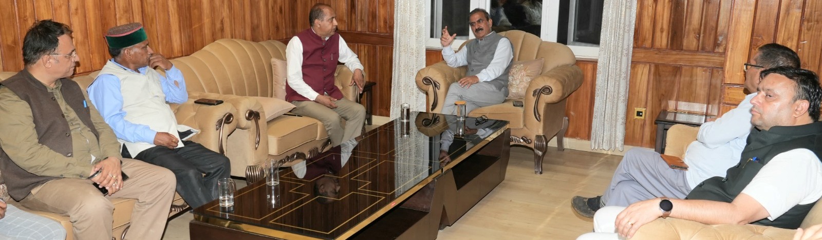 मुख्यमंत्री ने क्षतिग्रस्त परियोजनाओं की विस्तृत परियोजना रिपोर्ट शीघ्र तैयार करने के निर्देश दिए