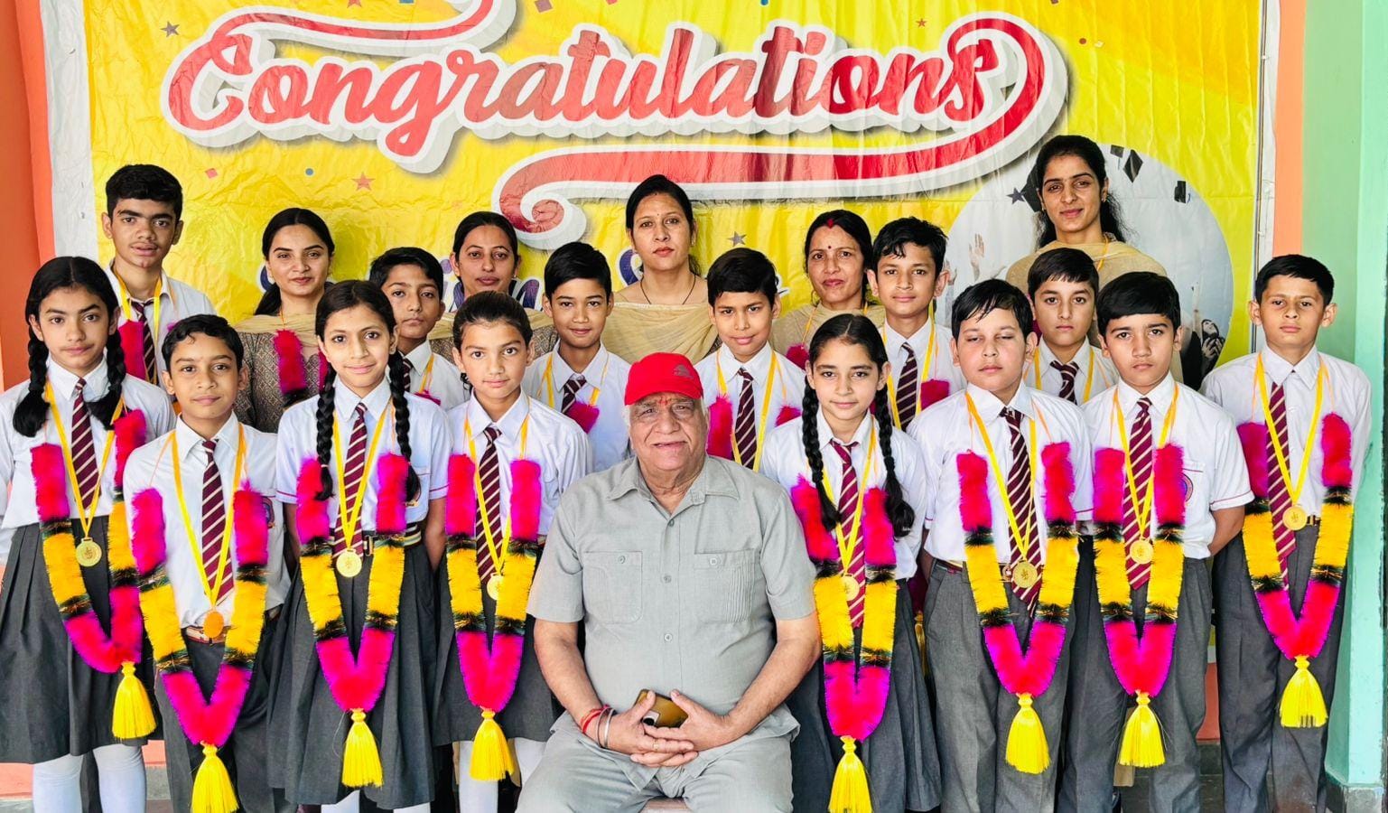 लॉर्ड्स कान्वेंट स्कूल के 16 छात्रों ने पास की सैनिक स्कूल प्रवेश परीक्षा