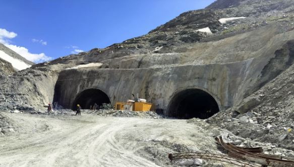 शिंकुला में 15,400 फीट की ऊंचाई पर बन रही डबललेन टनल, मनाली-लेह दूरी 100 किमी घटेगी