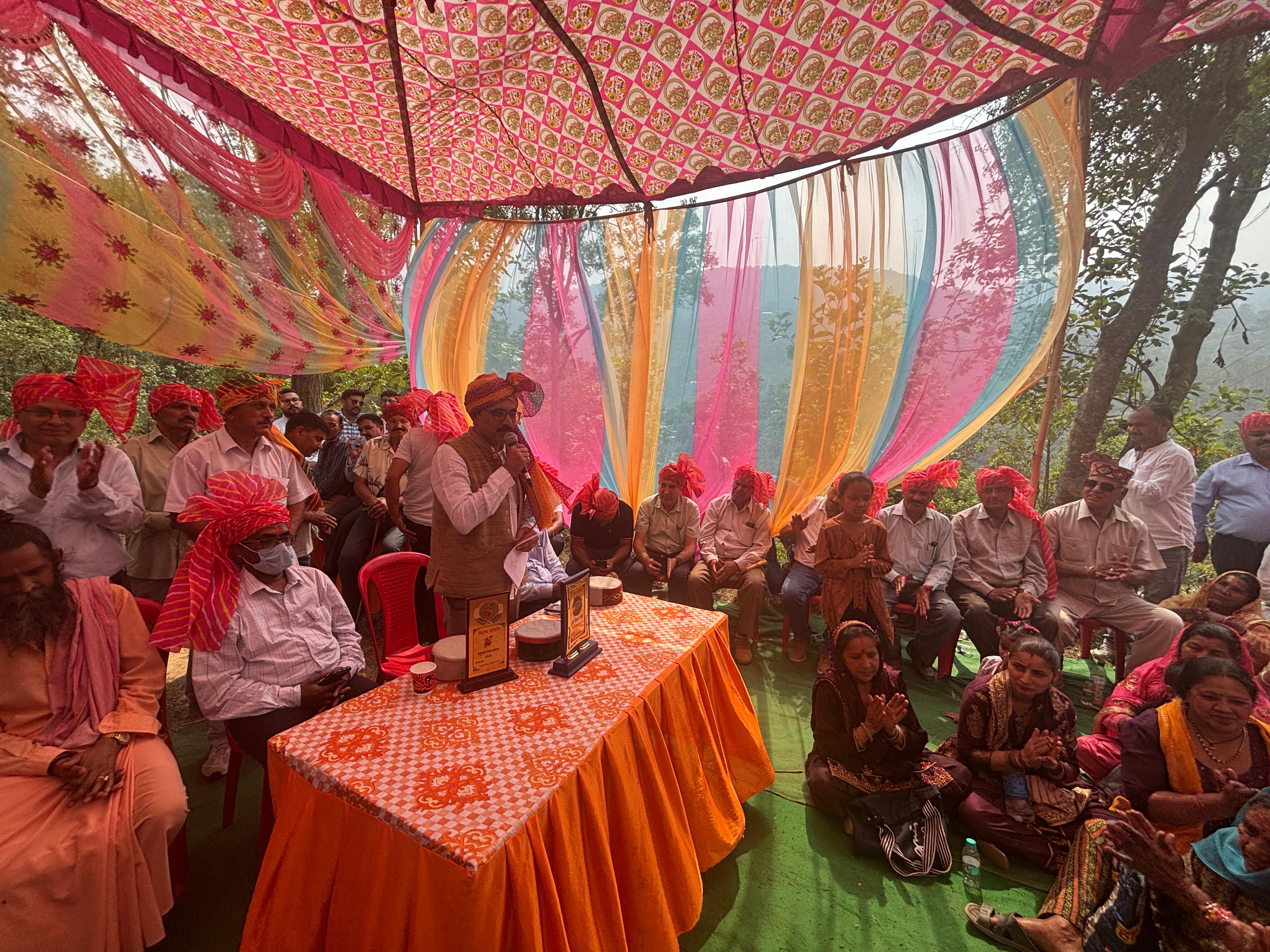 सवालड़ी-बड़ीधार व बनारू-चमेला सड़क का जीवन ठाकुर ने किया उद्घाटन, चतुर्भुजा मंदिर सड़क भी जल्द जनता को समर्पित होगी