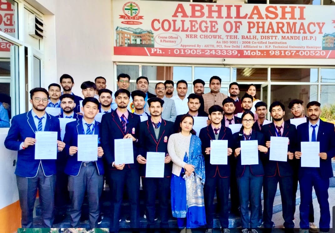 अभिलाषी ग्रुप मंडी के 26 छात्रों ने मैक्लिओड्स फार्मा में रचा इतिहास