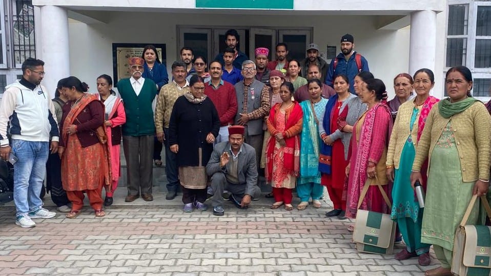 पद्मश्री नेक राम शर्मा ने प्रशिक्षित किए कुल्लू के किसान