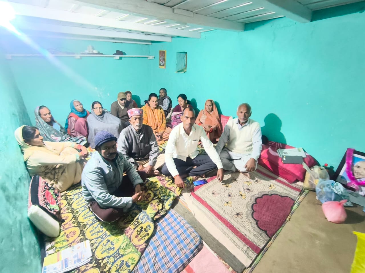 मझवाड़ पंचायत प्रधान ने मृतक बंशी लाल के परिजनों को दी सांत्वना