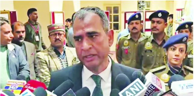 वर्दी की साख से समझौता नहीं-''खाकी को बदनाम करने वालों पर होगी सख्त कार्रवाई'': डीजीपी अशोक तिवारी