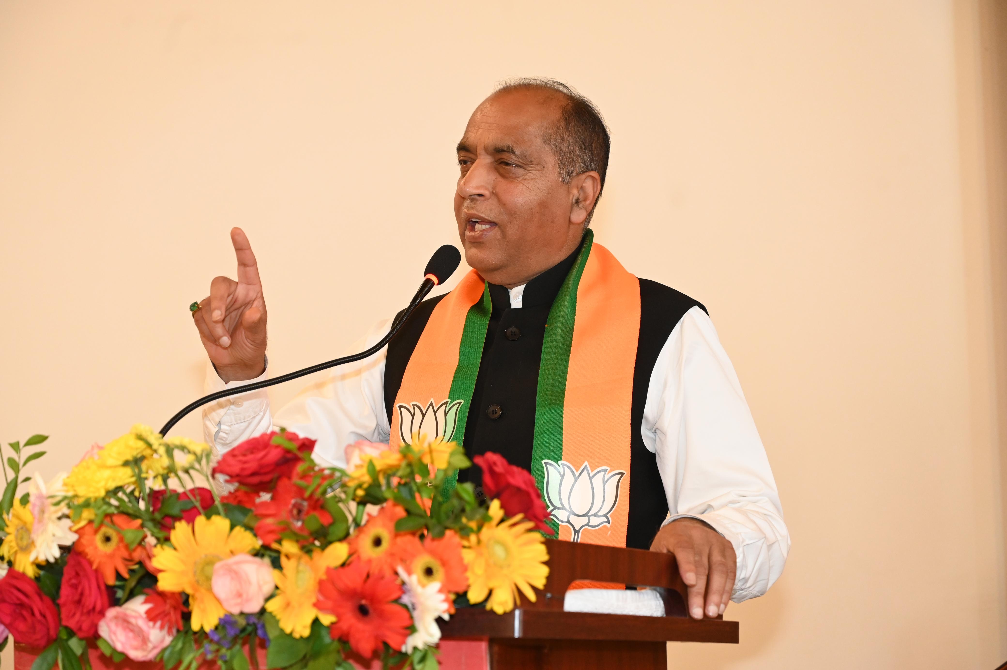 व्यवस्था परिवर्तन’ या आर्थिक दबाव? बढ़ते टैक्स और कर्ज़ को लेकर सुक्खू सरकार पर जयराम ठाकुर का करारा वार