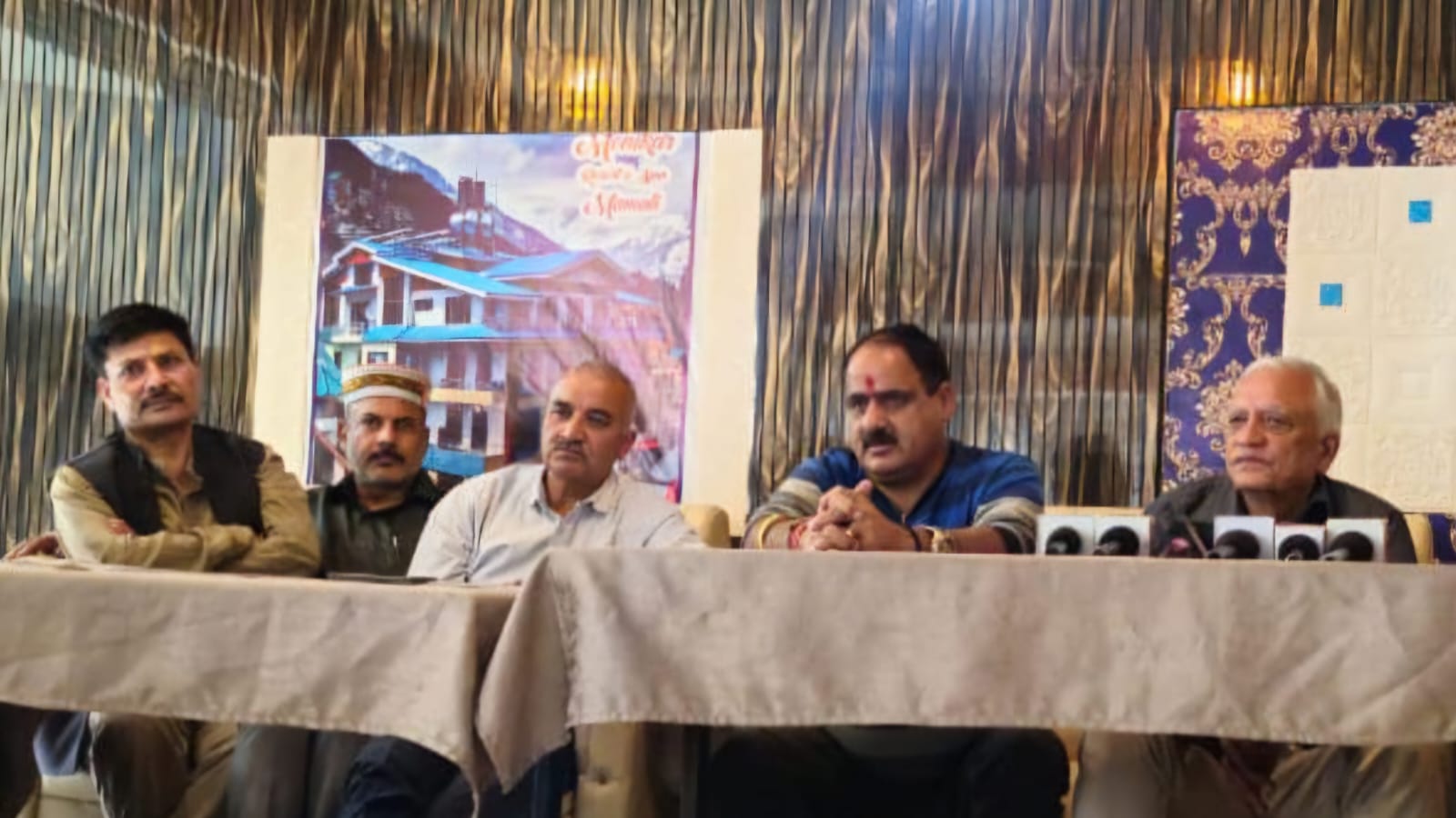 14 वर्षों बाद सुंदरनगर में माता कामाक्षा के दर्शन, 105 किमी की पैदल यात्रा संग पहुंचेगा देवरथ