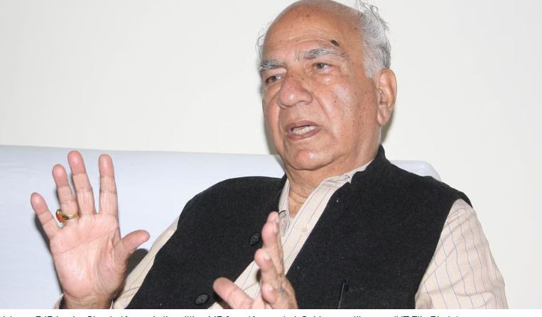 राजनीतिक दलों से शांता कुमार की अपील- लोकतंत्र को भीड़तंत्र न बन...