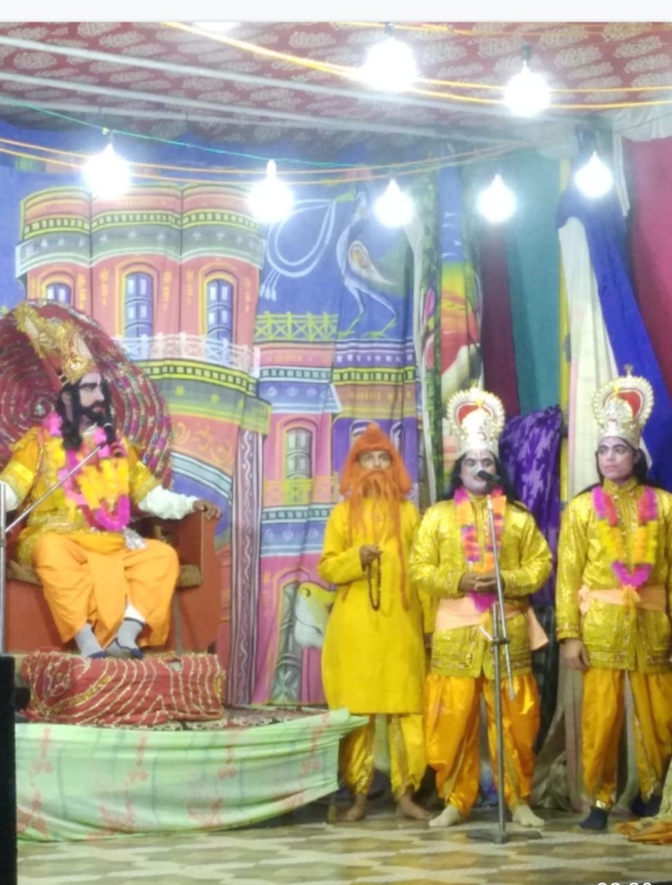 महर्षि विश्वामित्र की उपस्थिति में दशरथ नन्दन ने किया ताड़का वध 