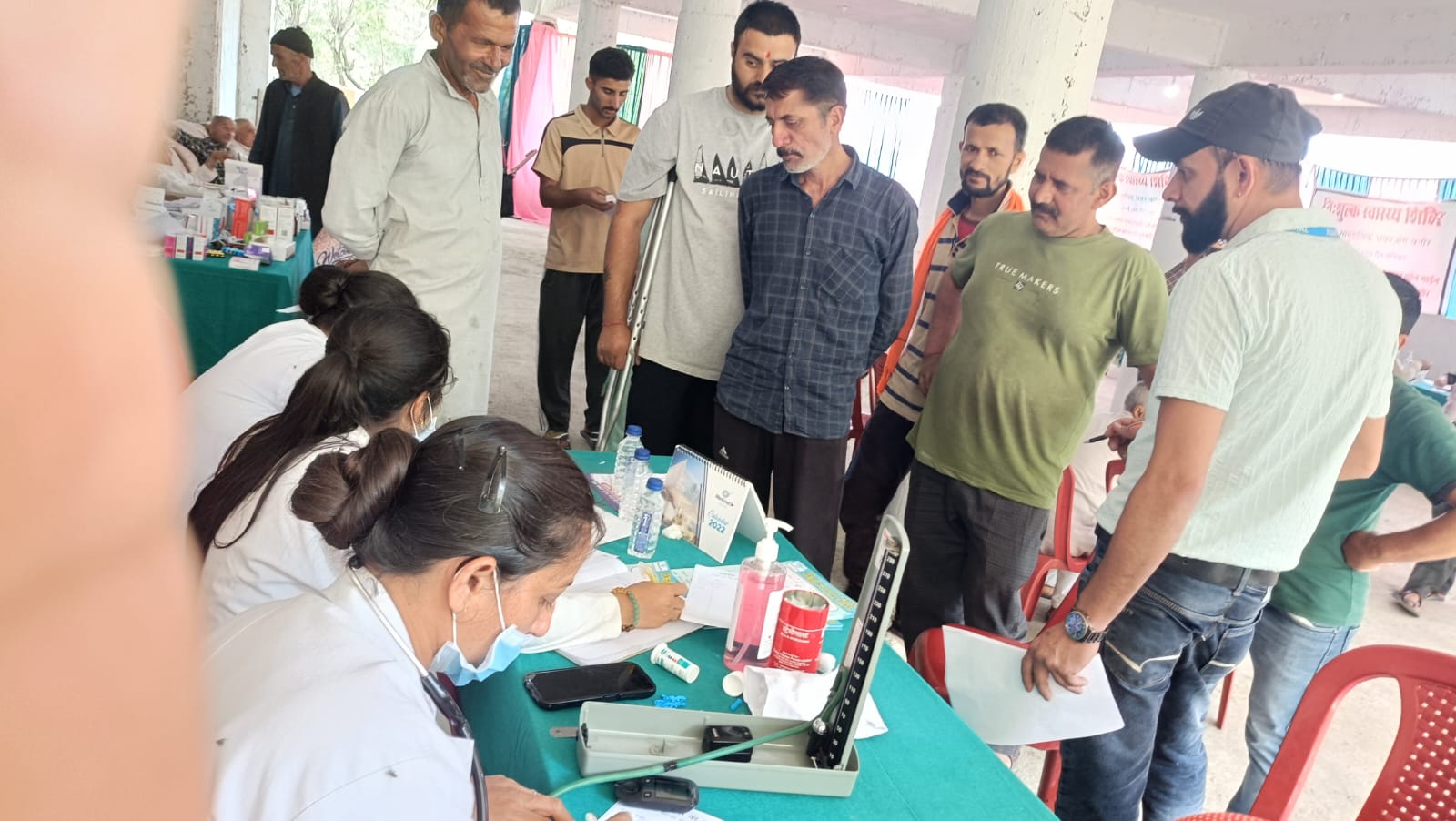 मामचद ग़ोयल एंड संस लाइमस्टोन माइन व अन्य द्वारा पांवटा में स्...