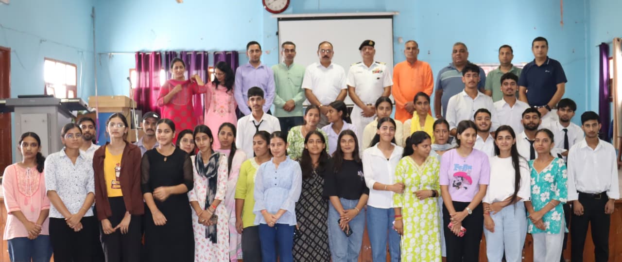 सरकाघाट कॉलेज में योग और उसके लाभों पर कार्यशाला आयोजित