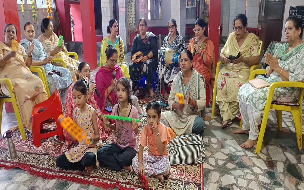 भजनों और जयकारों से गूंजा शक्ति माता मंदिर सरोल, श्रद्धा-भक्ति के साथ मनाई कामिका एकादशी