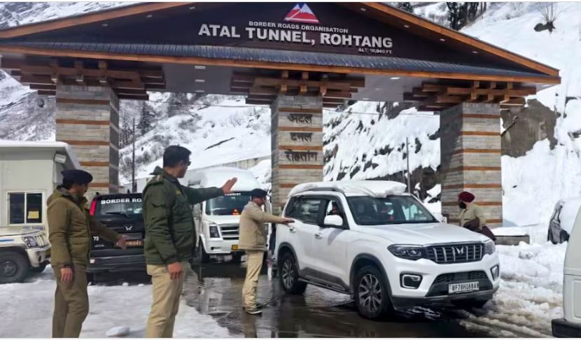 अटल टनल पर हिमस्खलन का बढ़ता खतरा: हिमाचल में मौसम ने बदले तेवर...