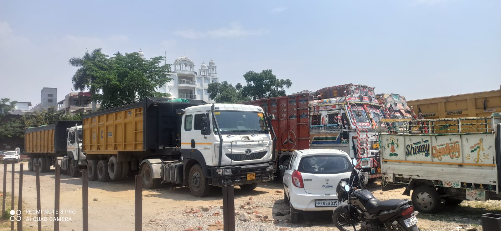 अवैध खनन के खिलाफ सिरमौर पुलिस की ताबड़तोड़ कार्रवाई, 48 घंटों में 53 वाहनों पर शिकंजा