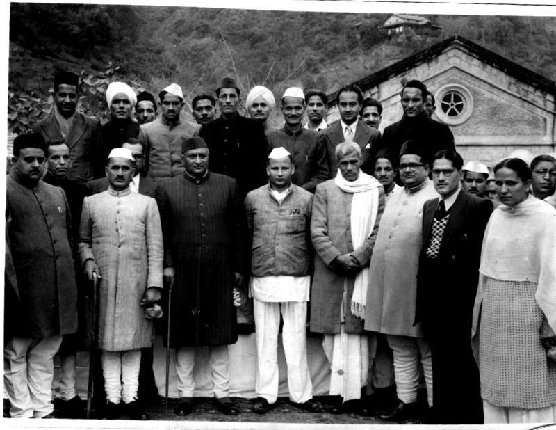 सीएम सहित तीन मंत्रियों की थी हिमाचल की पहली कैविनेट