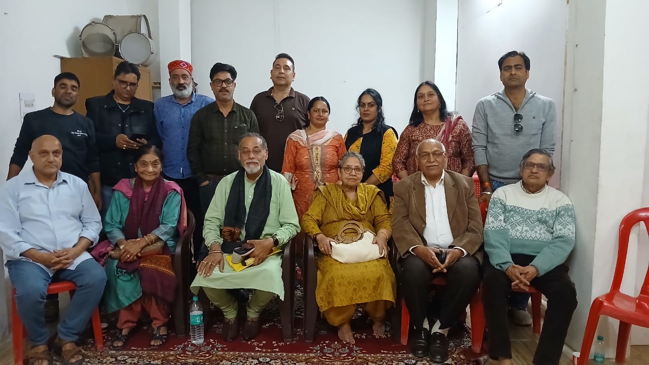 विश्व रंगमंच दिवस पर साहित्यकारों व रंगकर्मियों ने की रंगमंच की दशा व दिशा पर चर्चा