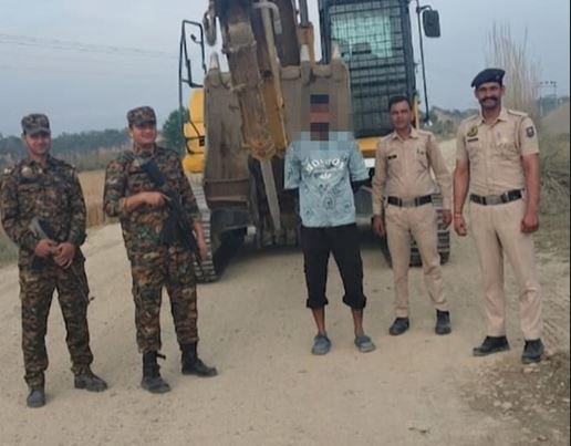 नूरपुर पुलिस की अवैध खनन पर बड़ी कार्रवाई, पोकलेन मशीन सहित 8 वाहन जब्त