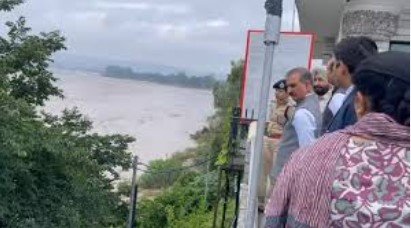 मुख्यमंत्री सुक्खू ने भड़ोली में लिया हालात का जायजा, प्रशासन को...