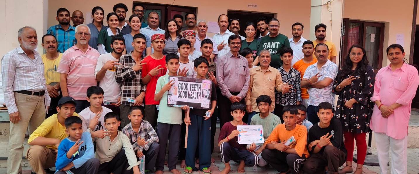 बाड़ी गुमाणू में विशेषज्ञ डॉक्टरों ने जांचा 200 से अधिक लोगों का स्वास्थ्य