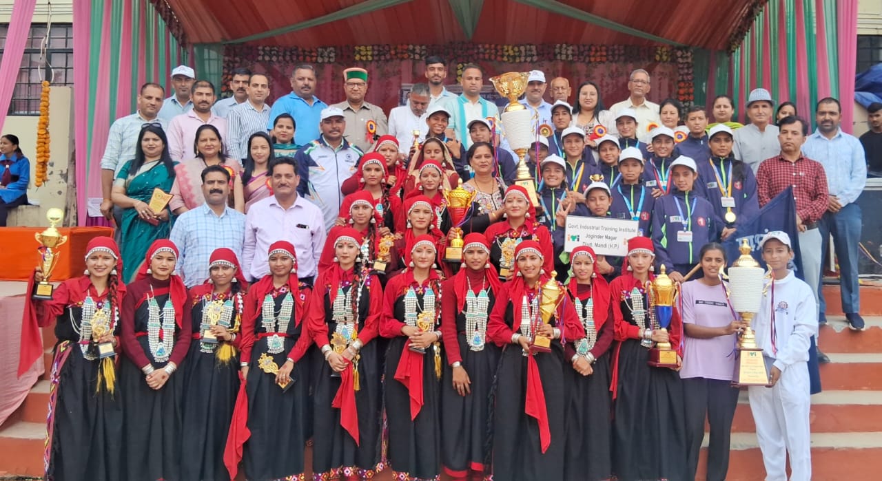 आईटीआई जोगिंद्रनगर ने जिला स्तरीय महिला खेलों में मारी बाजी, ओवर...