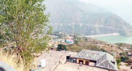 कोलबांध के साथ लगते एरिया के लोग पानी को तरसे