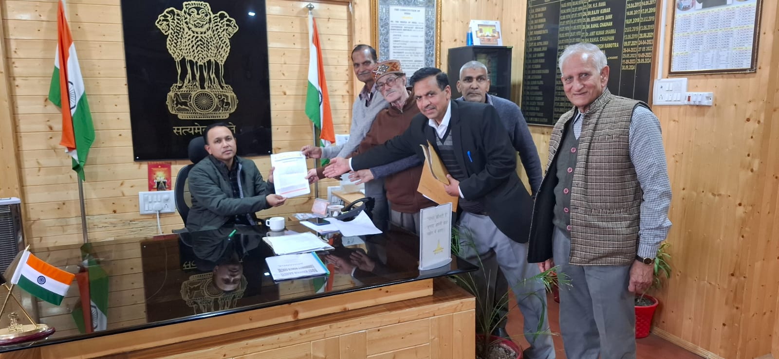 सनातन आस्था पर आक्रमण स्वीकार्य नहीं : साहित्य परिषद