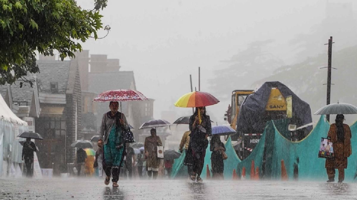 हिमाचल के कई जिलों में भारी से बहुत भारी बारिश का अलर्ट, लैंडस्लाइड और फ्लैश फ्लड का खतरा